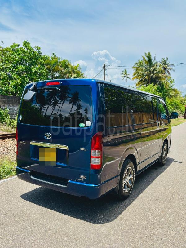 Toyota Hiace 2011 - නැවත සකස් කල වෑන් රථය sale in Sri Lanka - patpat.lk