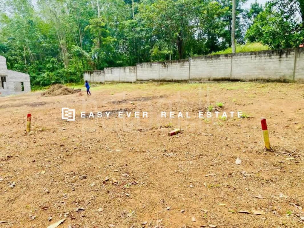 Residential Land for Sale in Minuwangoda