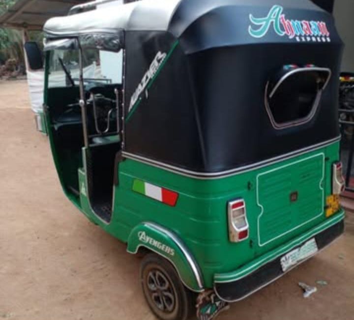 Bajaj Three Wheel 2013 - භාවිතා කරන ලද ත්‍රිරෝද රථය sale in Sri Lanka - patpat.lk