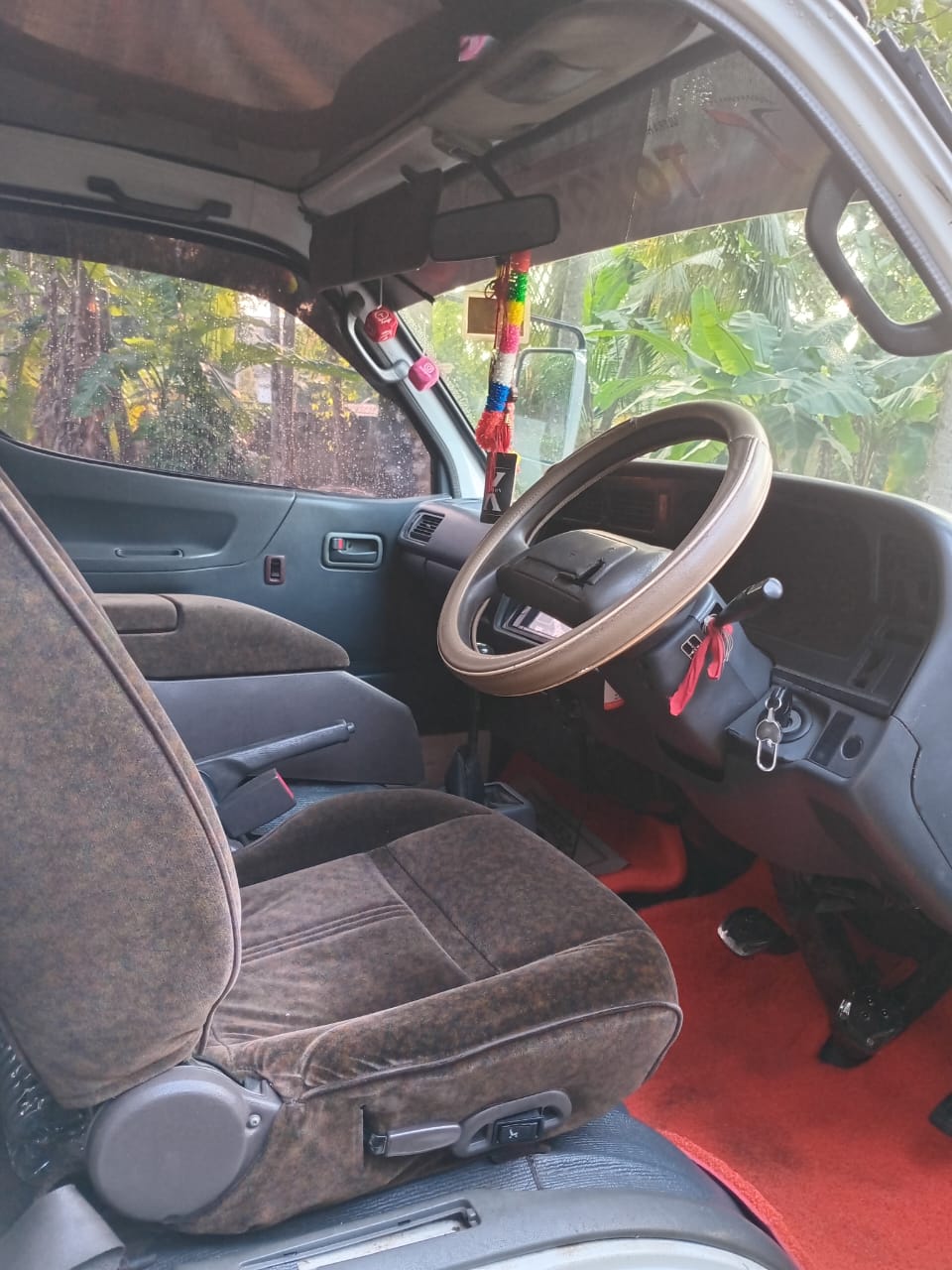 Toyota Hiace 1998 - Used Van sale in Sri Lanka - patpat.lk
