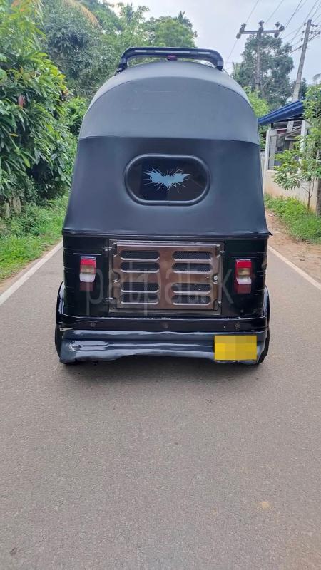 Bajaj Three Wheel 2014 - භාවිතා කරන ලද ත්‍රිරෝද රථය sale in Sri Lanka - patpat.lk
