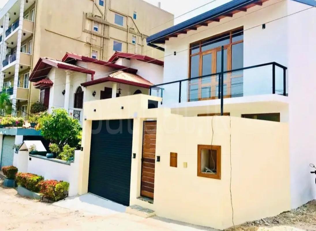 House for Sale in Athurugiriya