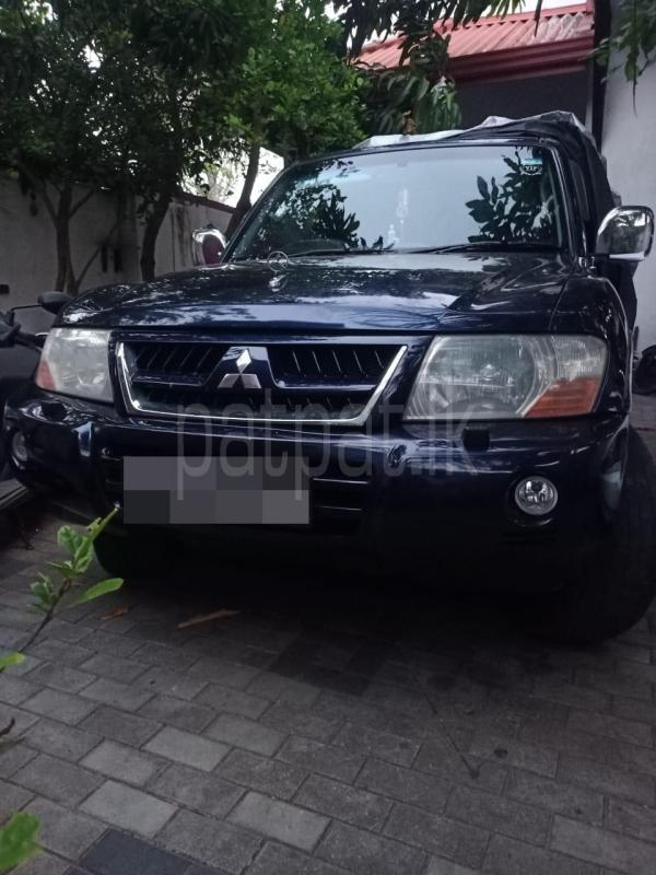 Mitsubishi Montero 2002 - பயன்படுத்தப்பட்டது SUV sale in Sri Lanka - patpat.lk