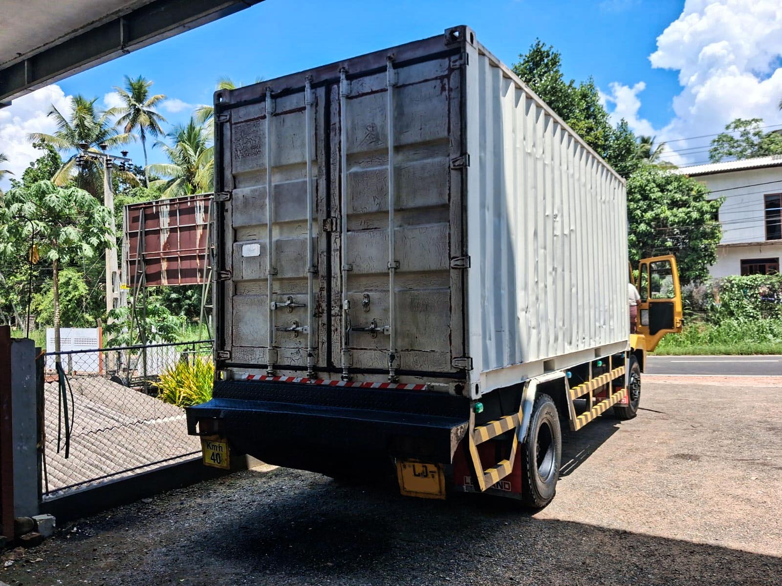 Ashok Leyland Cargo 2012 - Used Truck sale in Sri Lanka - patpat.lk