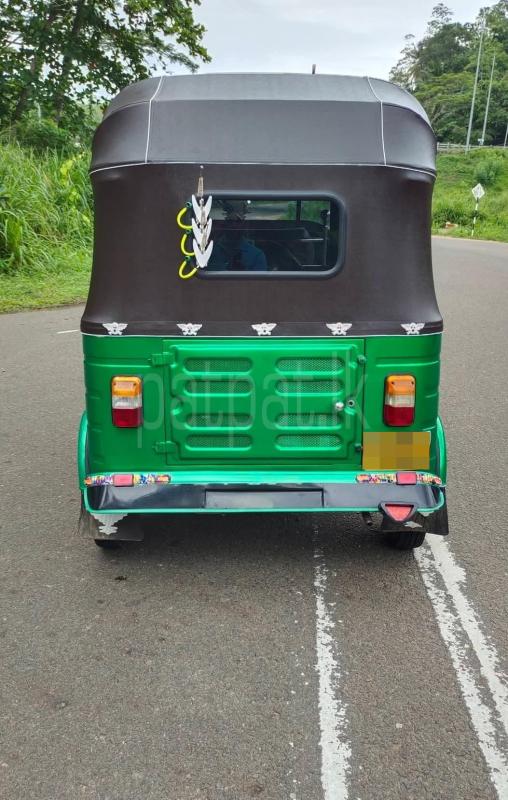 Bajaj Three Wheel 2006 - භාවිතා කරන ලද ත්‍රිරෝද රථය sale in Sri Lanka - patpat.lk