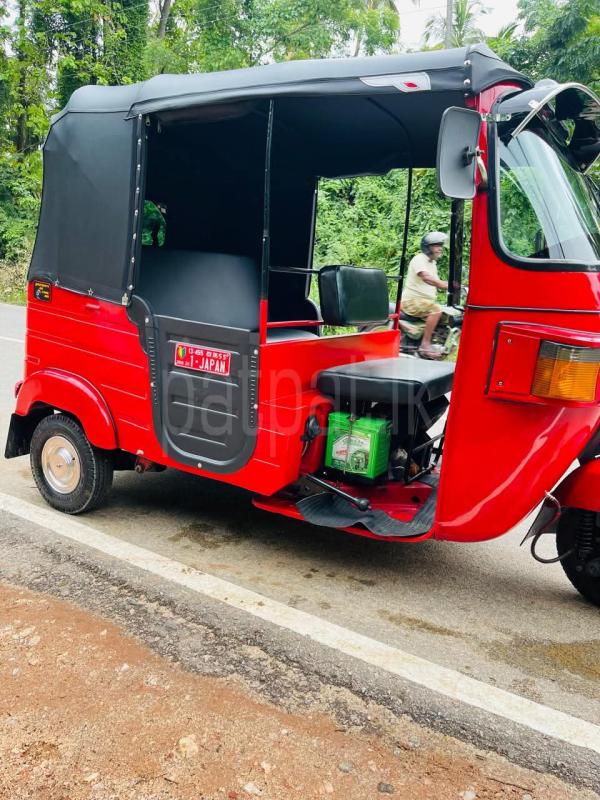 Bajaj 4 stroke 2011 - Used Three wheeler sale in Sri Lanka - patpat.lk