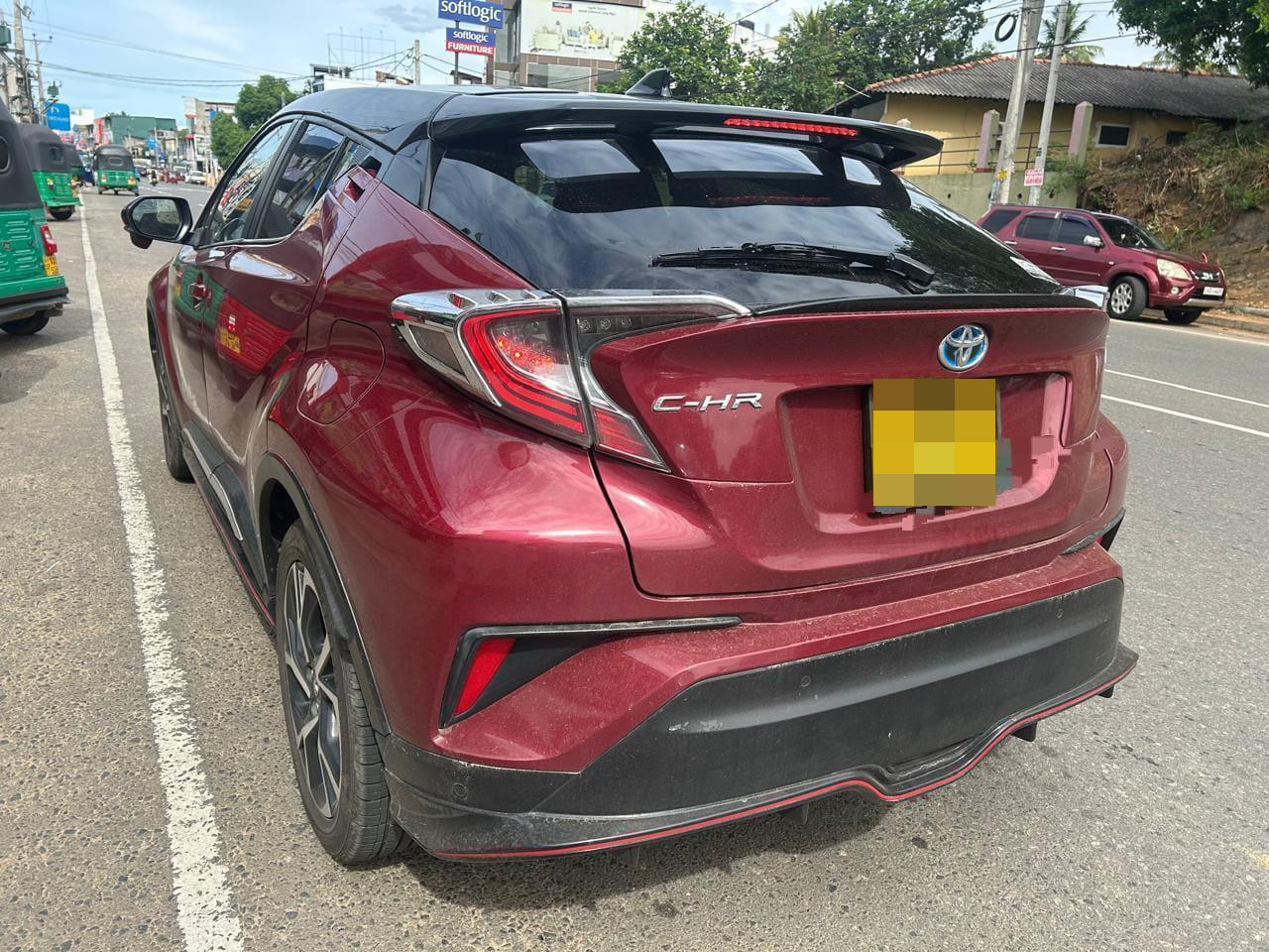 Toyota CHR 2018 - பயன்படுத்தப்பட்டது SUV sale in Sri Lanka - patpat.lk