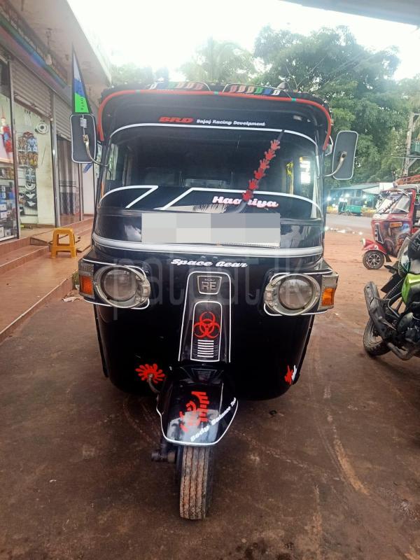Bajaj 4 stroke 2010 - பயன்படுத்தப்பட்டது முச்சக்கர வண்டி sale in Sri Lanka - patpat.lk