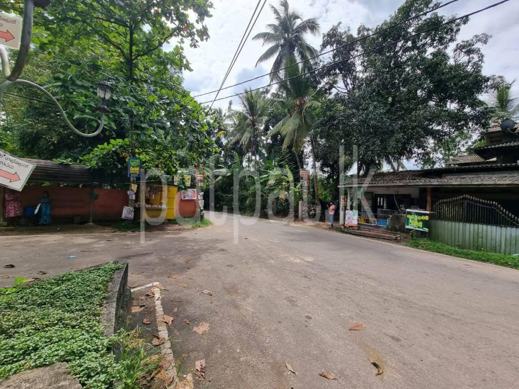 Residential Land for Sale in Padukka