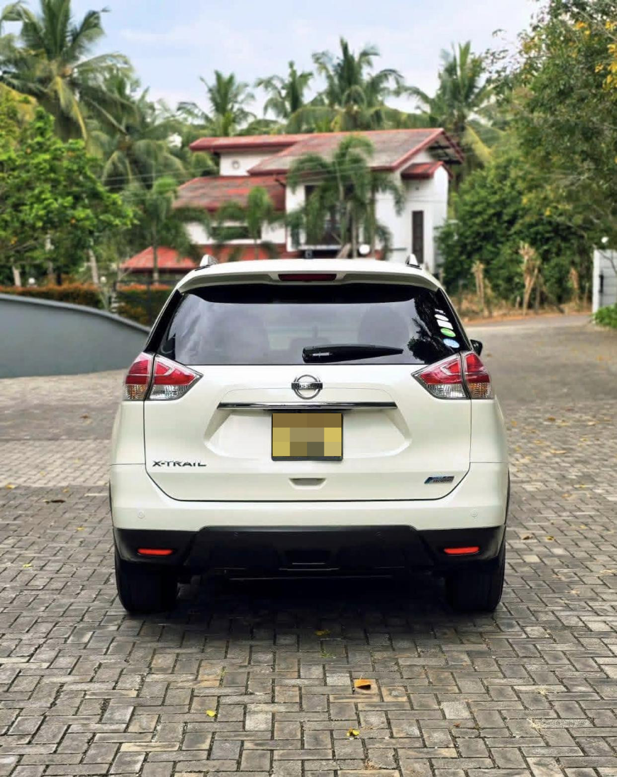 Nissan X Trail 2015 - Used SUV sale in Sri Lanka - patpat.lk