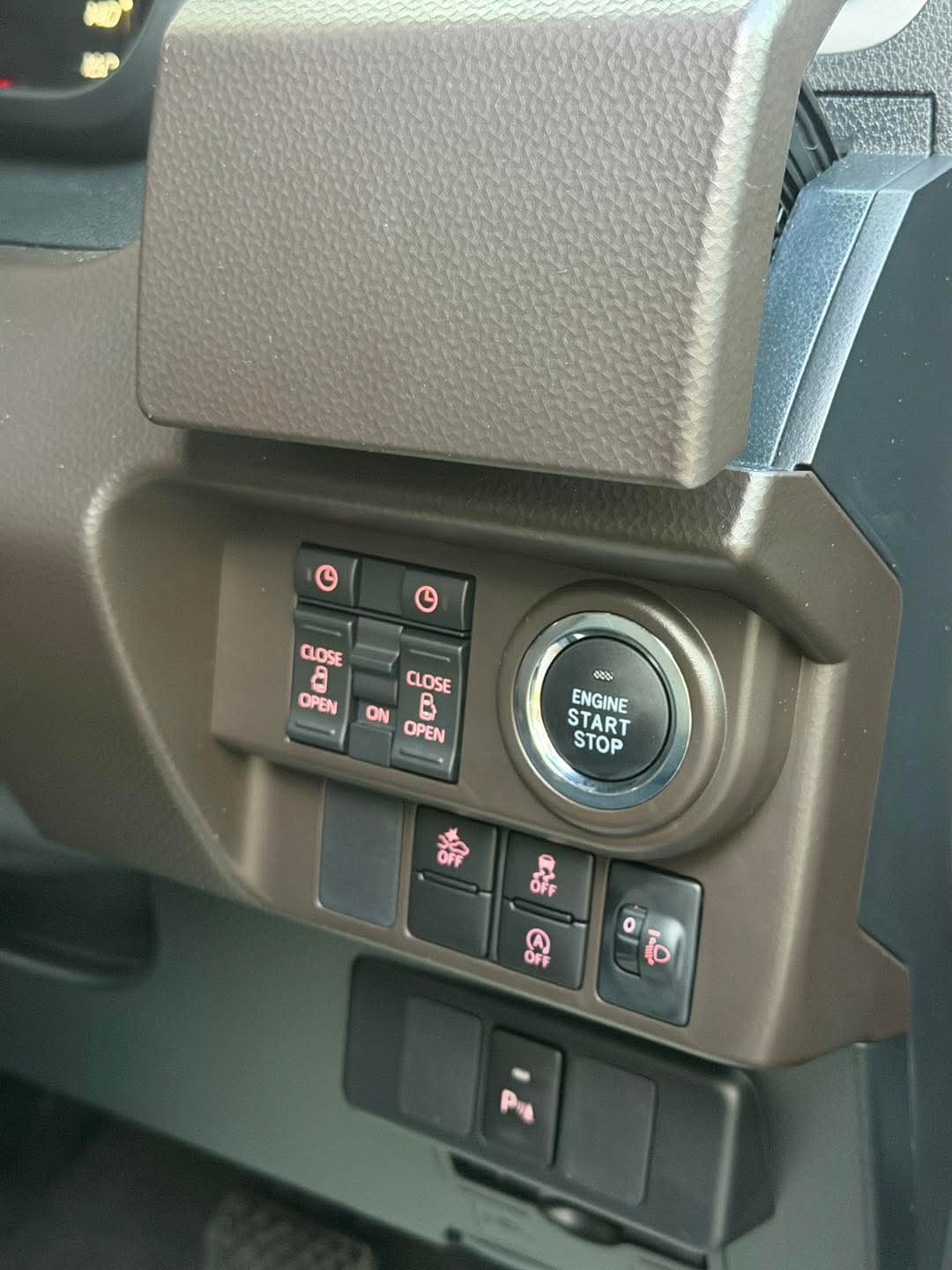 Toyota Roomy 2024 - නැවත සකස් කල වෑන් රථය sale in Sri Lanka - patpat.lk