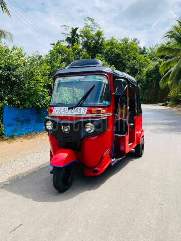Bajaj Three Wheel 2014 - பயன்படுத்தப்பட்டது முச்சக்கர வண்டி sale in Sri Lanka - patpat.lk
