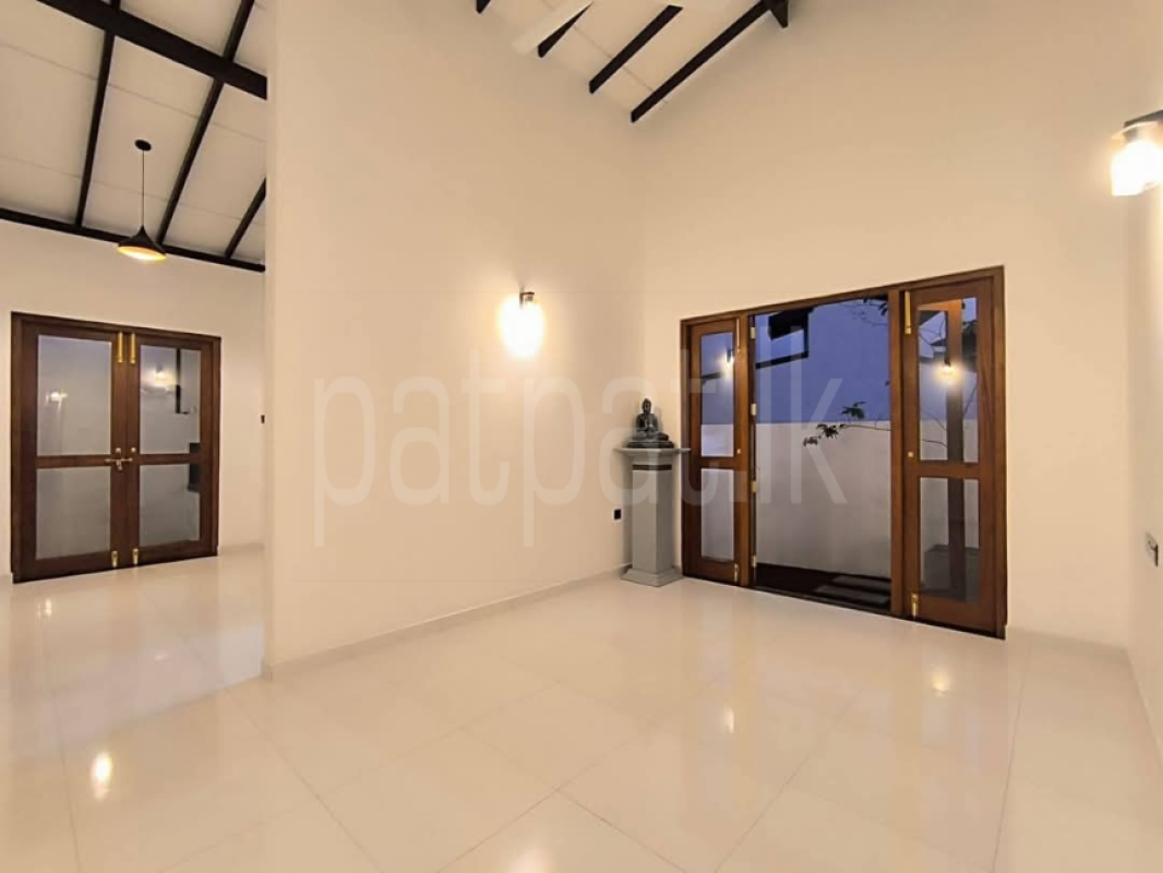 House for Sale in Athurugiriya