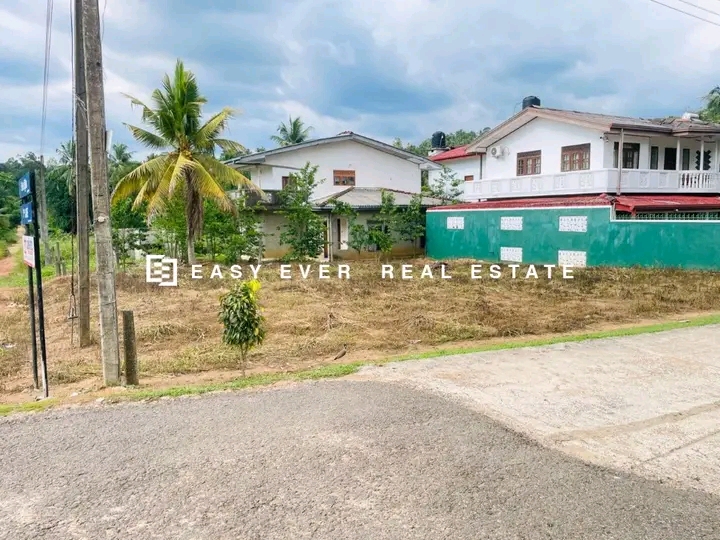 Commercial Land for Sale in Minuwangoda