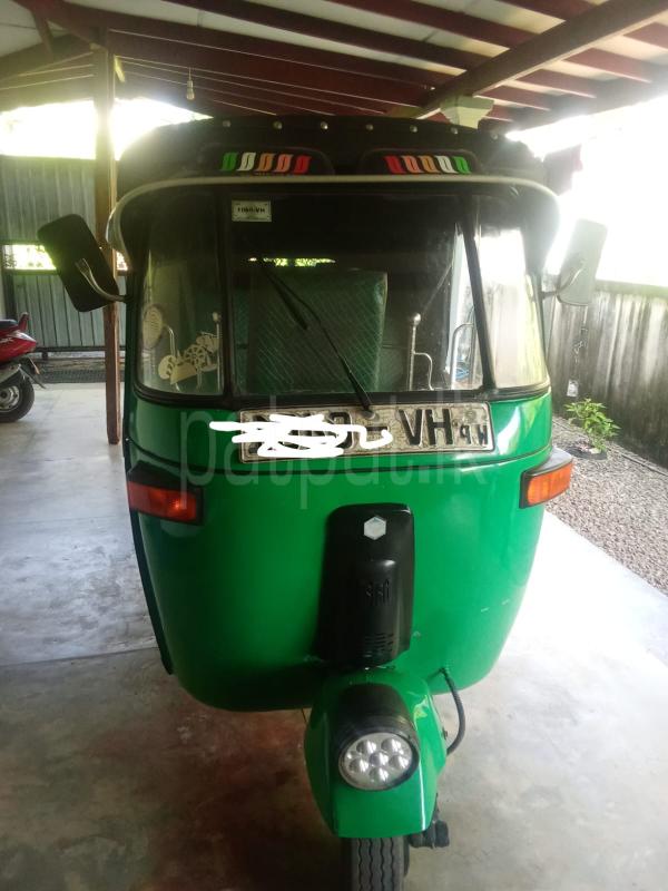 Bajaj 2 stroke 2004 - භාවිතා කරන ලද ත්‍රිරෝද රථය sale in Sri Lanka - patpat.lk