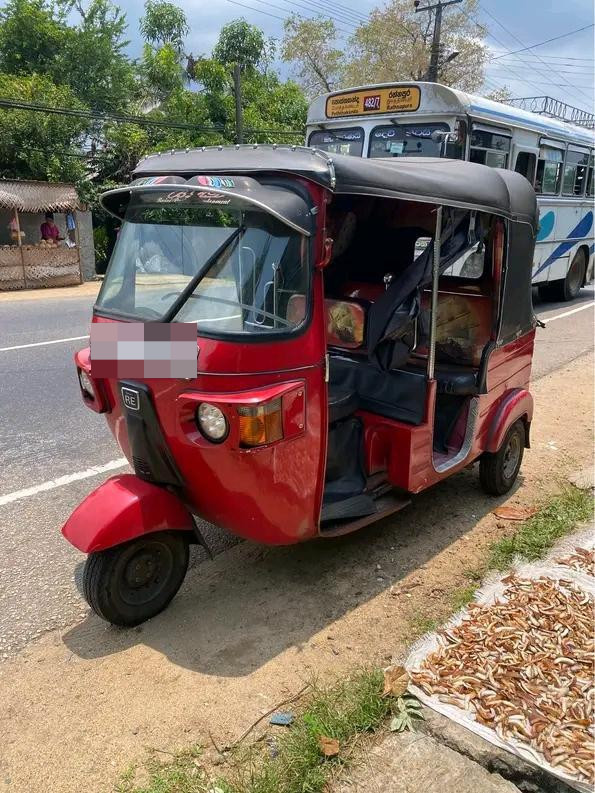 Bajaj Three Wheel 2010 - භාවිතා කරන ලද ත්‍රිරෝද රථය sale in Sri Lanka - patpat.lk