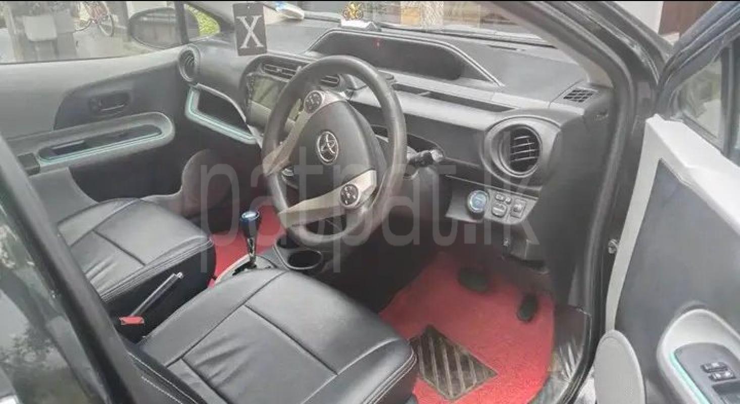 Toyota Aqua 2013 - பயன்படுத்தப்பட்டது கார் sale in Sri Lanka - patpat.lk