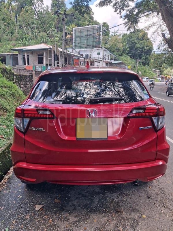 Honda Vezel 2016 - பயன்படுத்தப்பட்டது SUV sale in Sri Lanka - patpat.lk