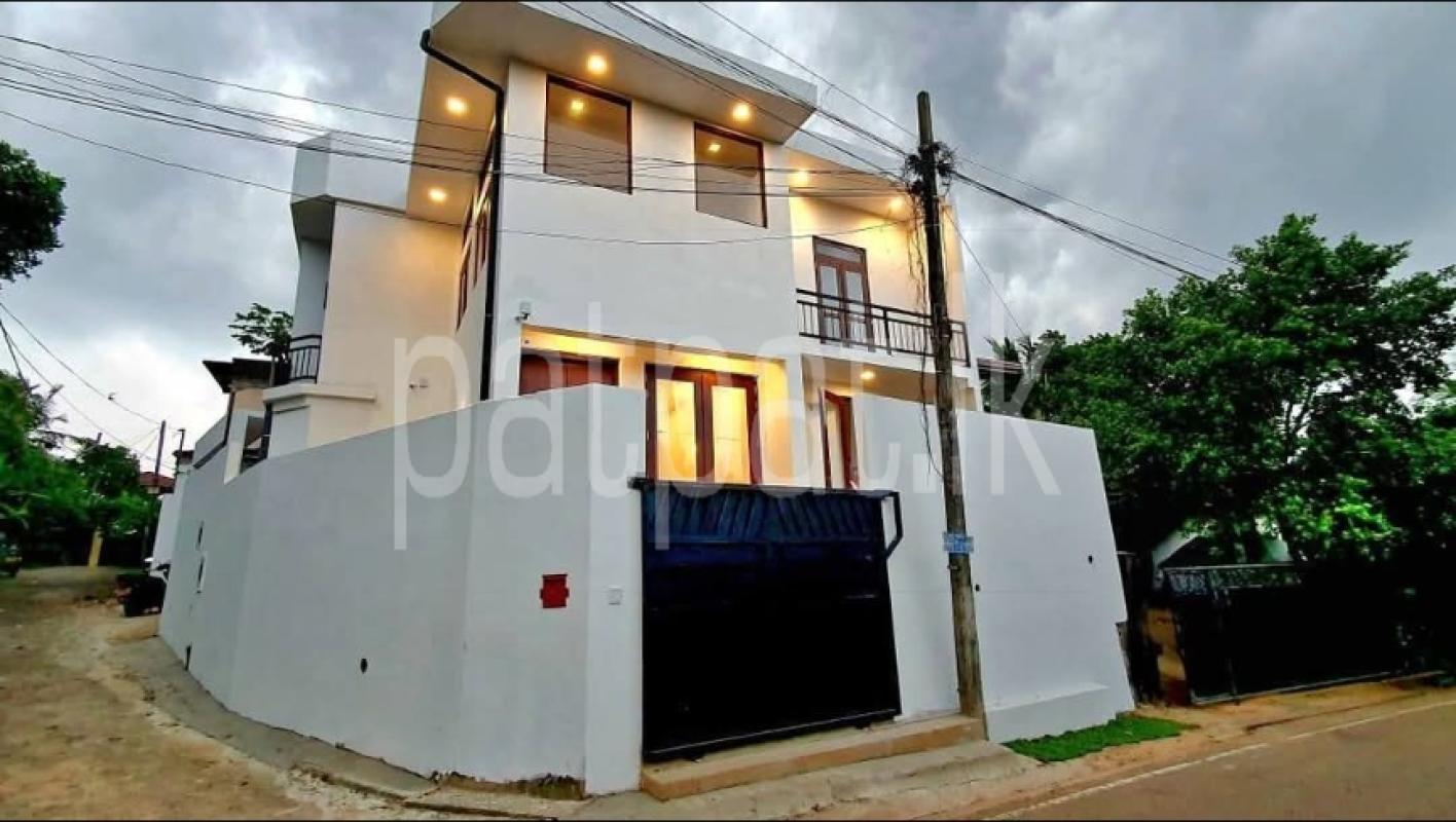 Advertisement image 1