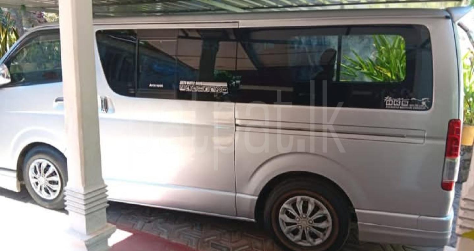Toyota Hiace 2008 - பயன்படுத்தப்பட்டது வேன் sale in Sri Lanka - patpat.lk