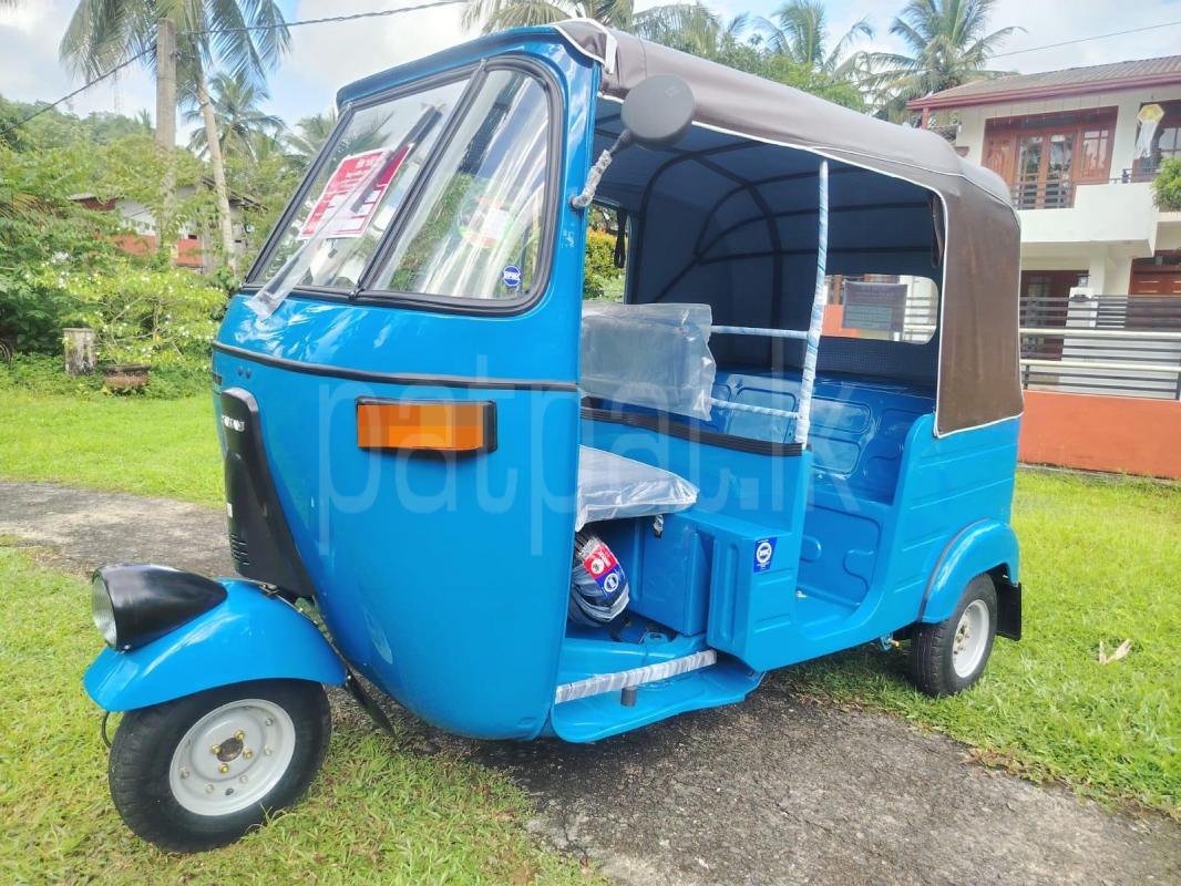 Bajaj 2 stroke 2005 - பயன்படுத்தப்பட்டது முச்சக்கர வண்டி sale in Sri Lanka - patpat.lk