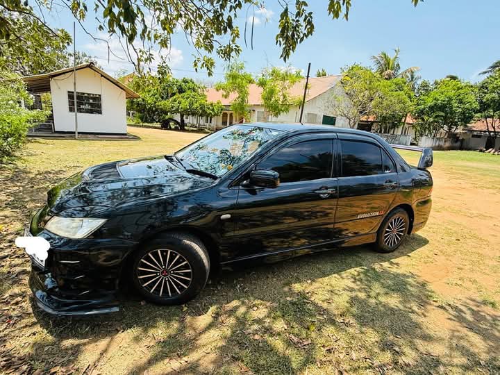 Mitsubishi Lancer 2004 - Used Car sale in Sri Lanka - patpat.lk