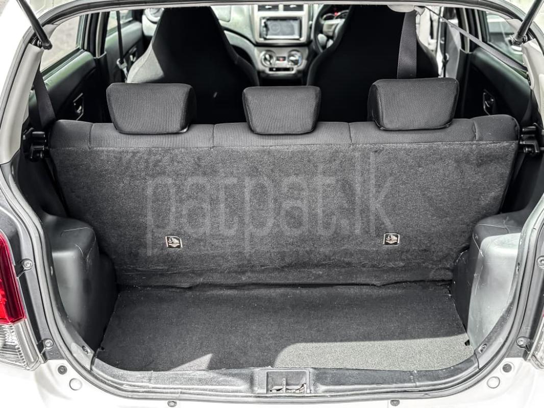 Advertisement image 6