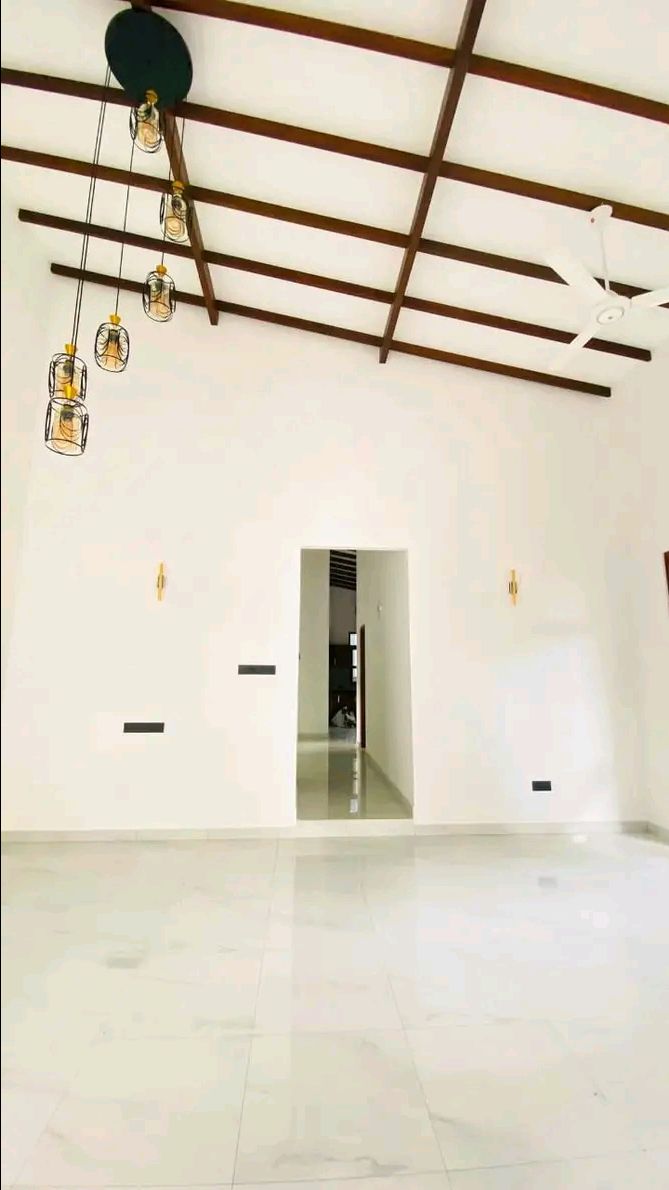 House for Sale in Athurugiriya