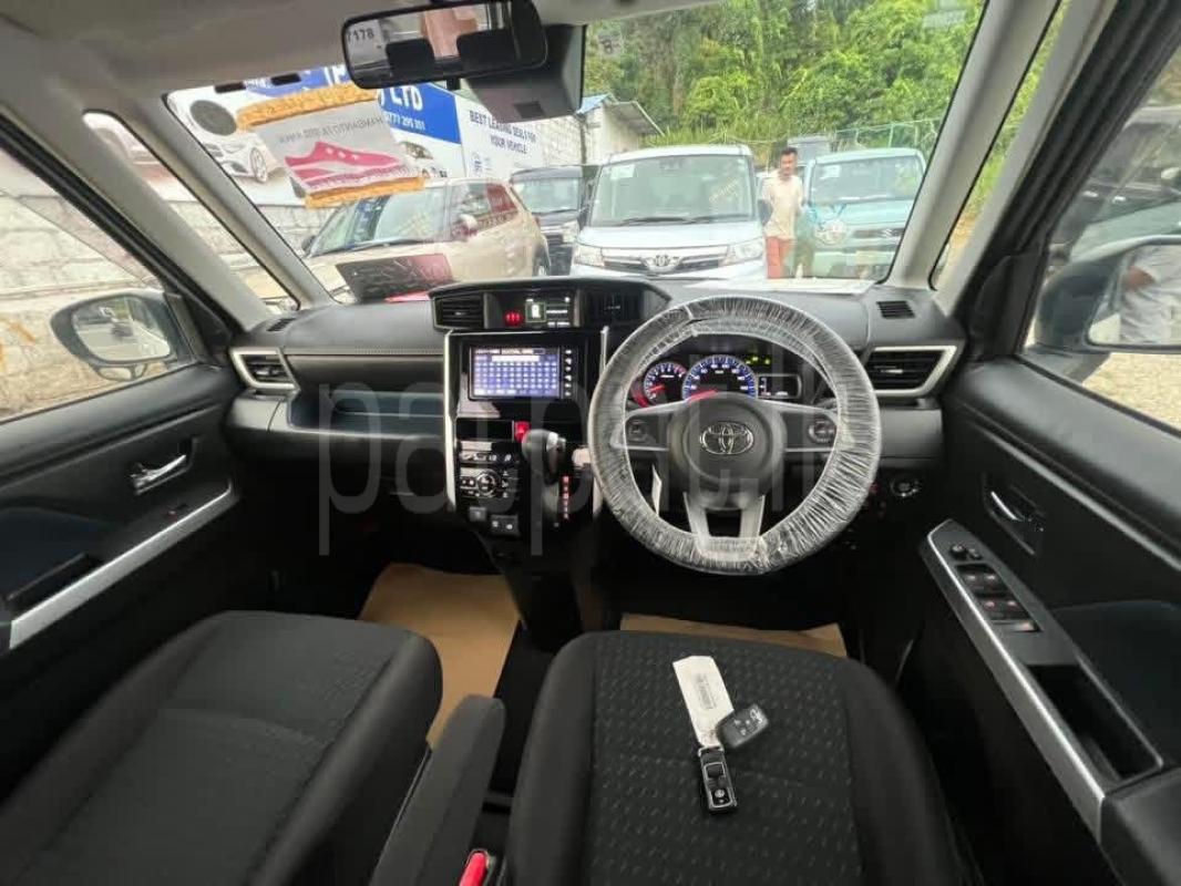 Toyota Roomy 2022 - Reconditioned Car sale in Sri Lanka - patpat.lk