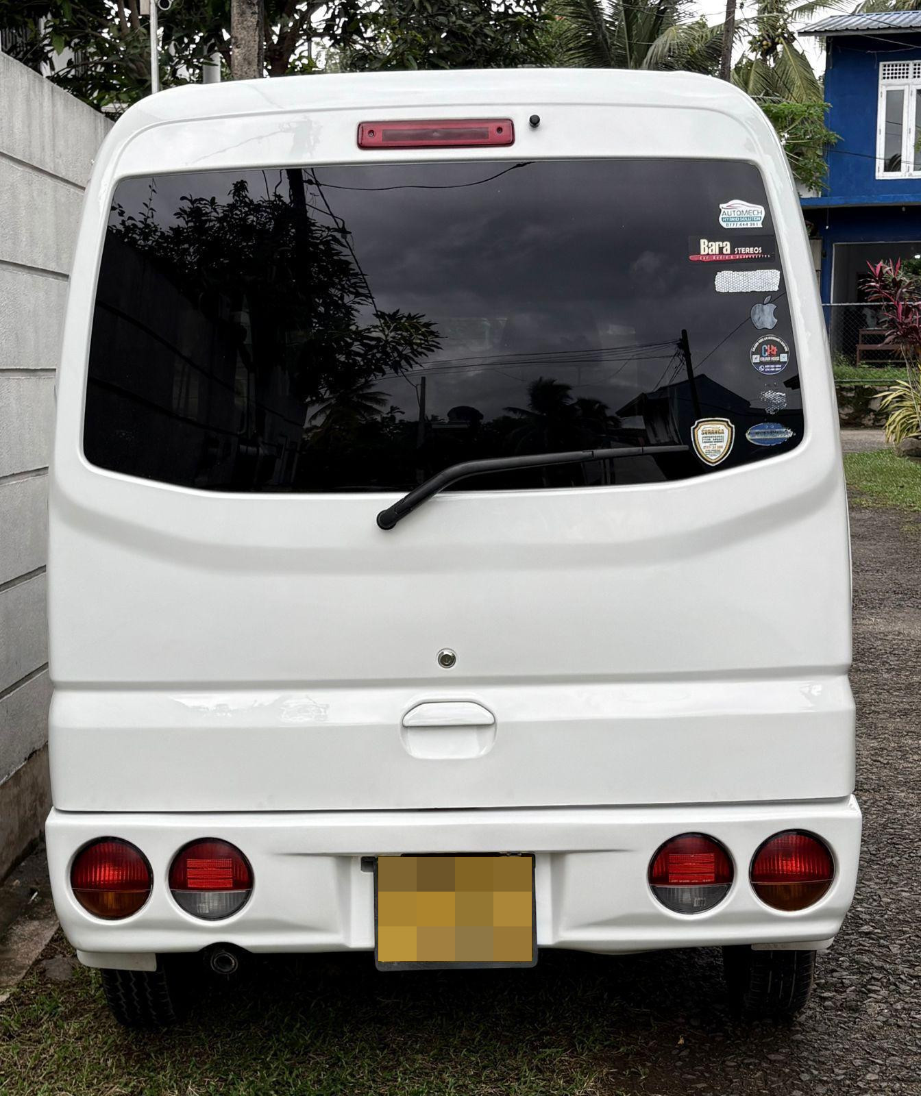 Mitsubishi Mini 2007 - பயன்படுத்தப்பட்டது வேன் sale in Sri Lanka - patpat.lk