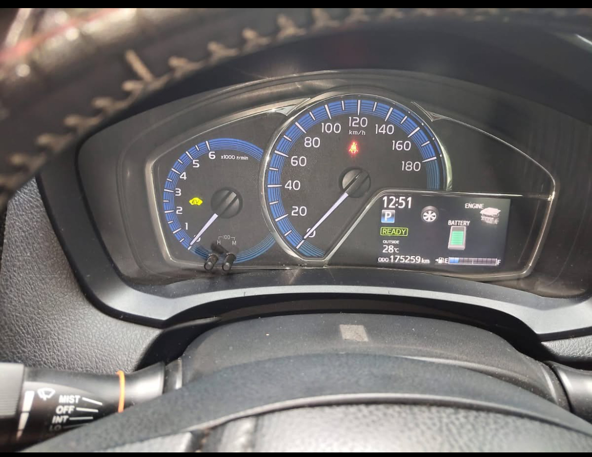 Toyota Axio 2015 - Used Car sale in Sri Lanka - patpat.lk