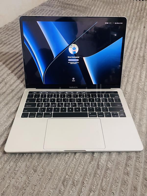 MacBook Pro 2017 i5