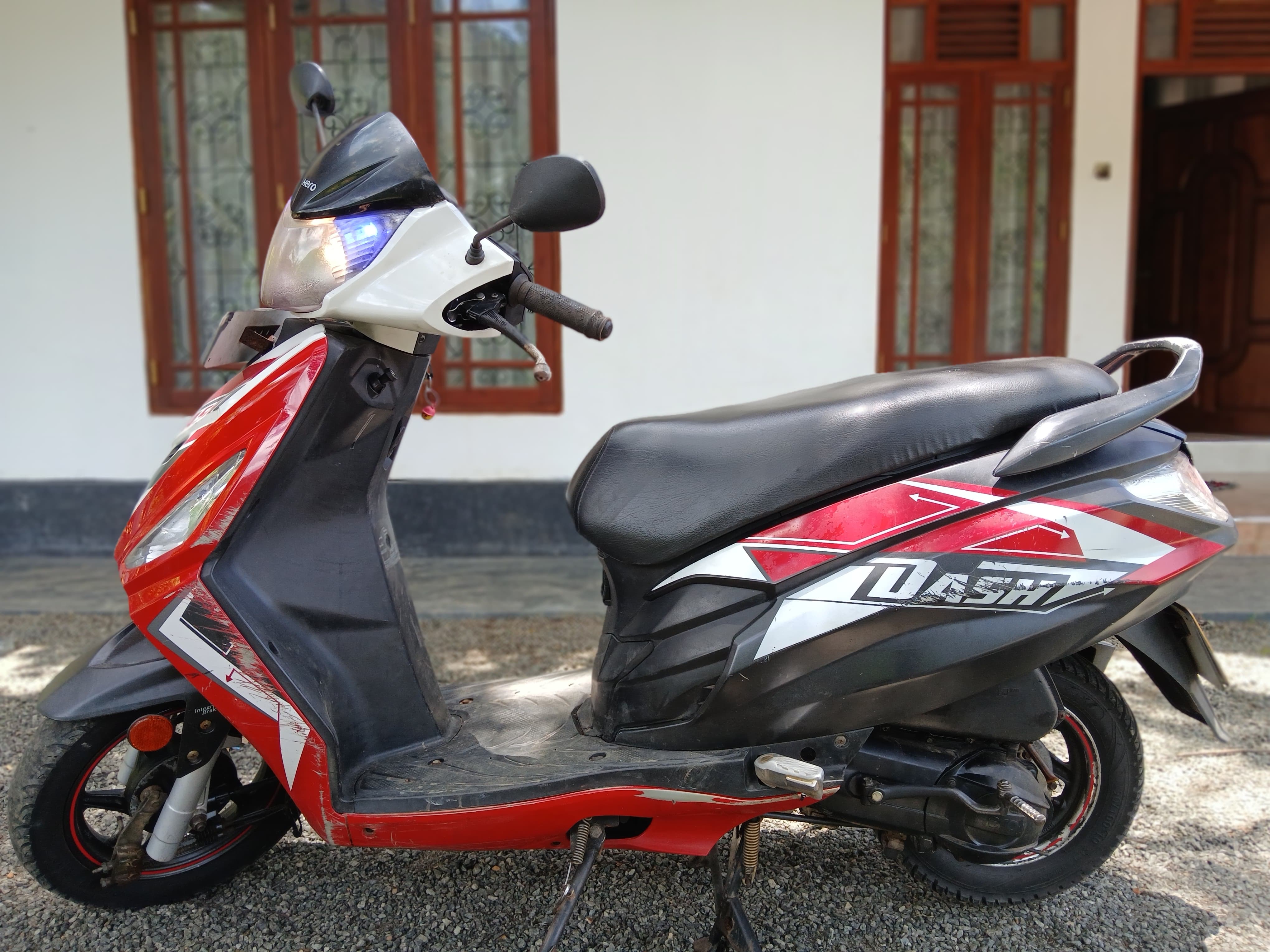 Hero Dash 2017 - Used Bike sale in Sri Lanka - patpat.lk