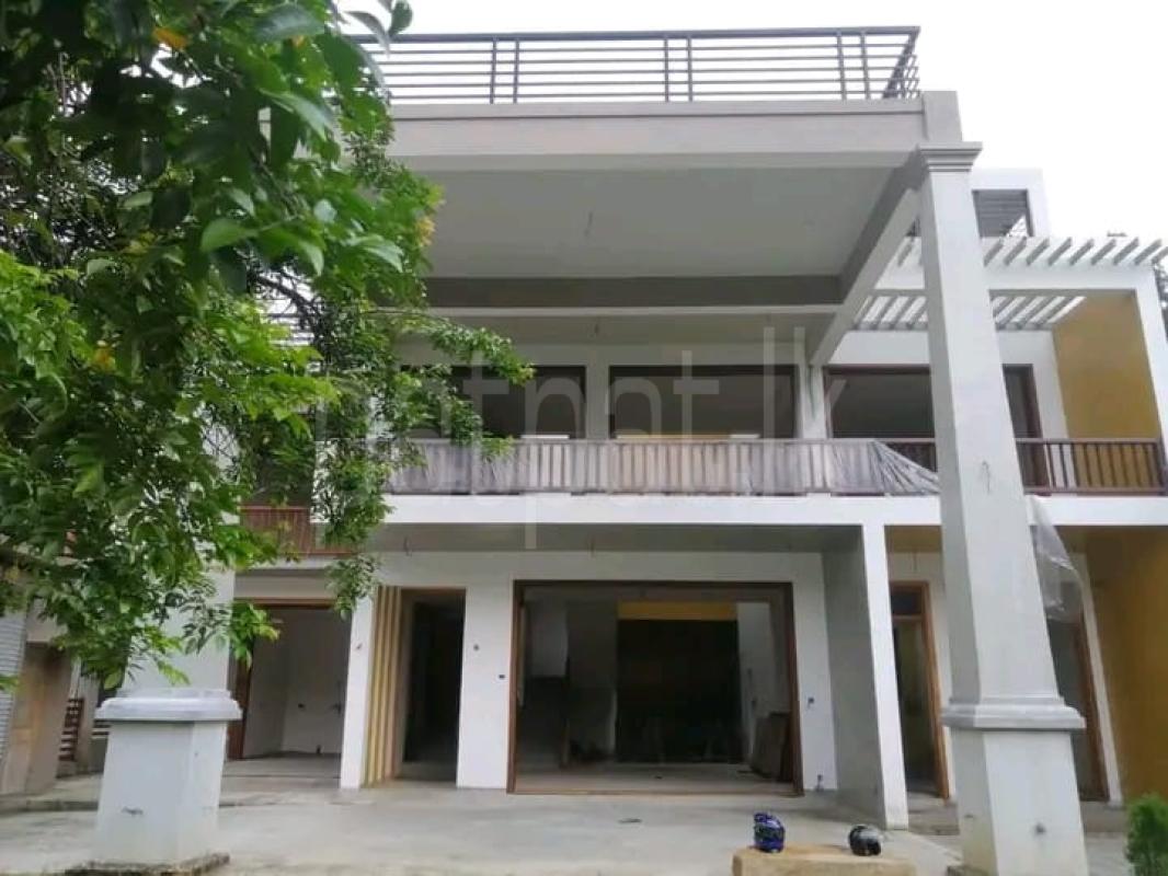 House for Sale in Kandy ads-image-1