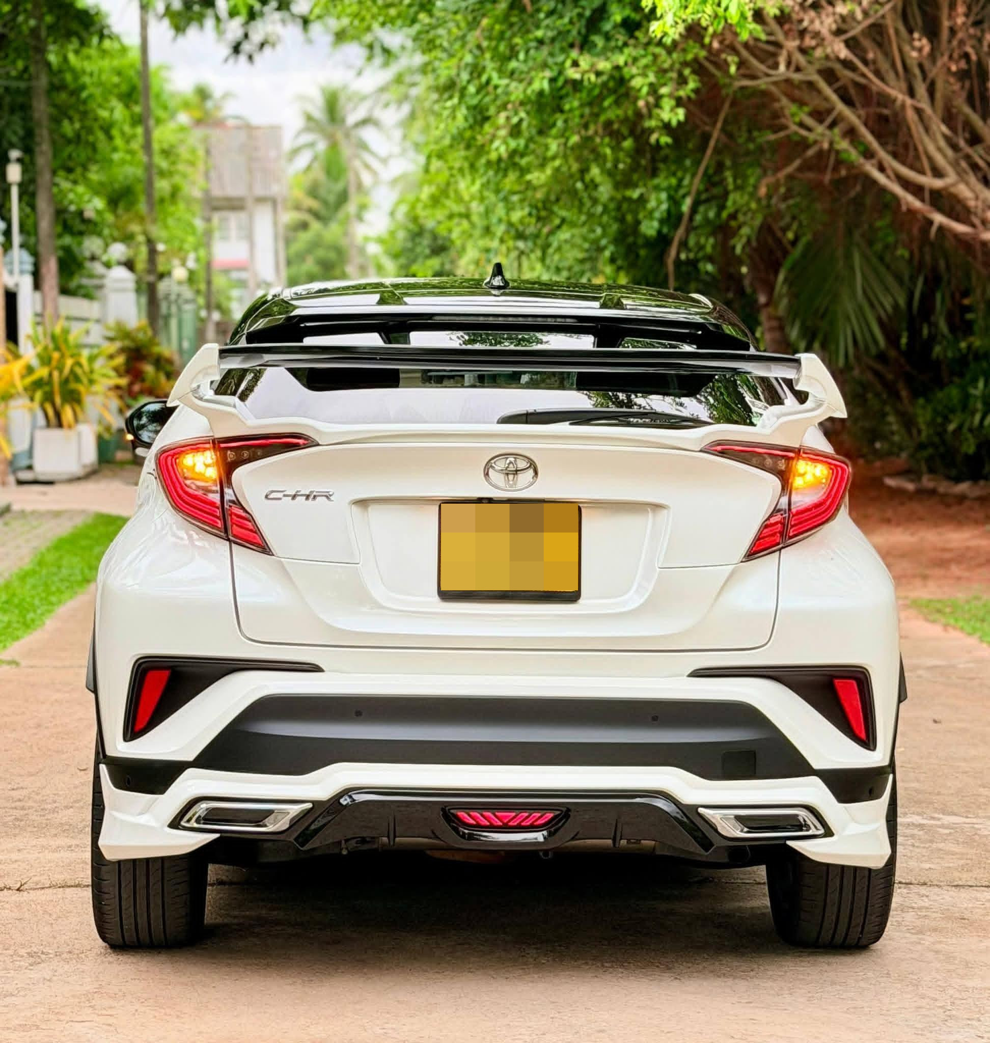 Toyota CHR 2017 - Used SUV sale in Sri Lanka - patpat.lk