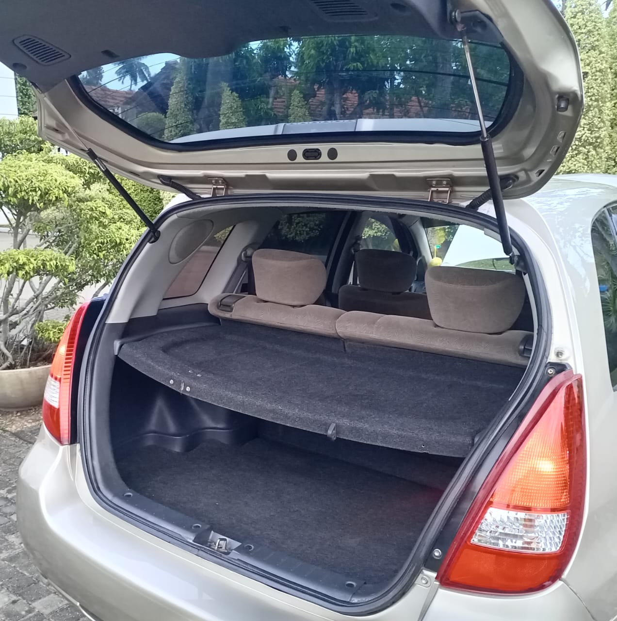 Suzuki Swift 2002 - Used Car sale in Sri Lanka - patpat.lk