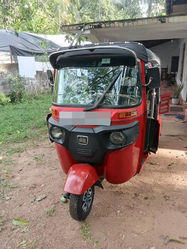 Bajaj Three Wheel 2018 - භාවිතා කරන ලද ත්‍රිරෝද රථය sale in Sri Lanka - patpat.lk