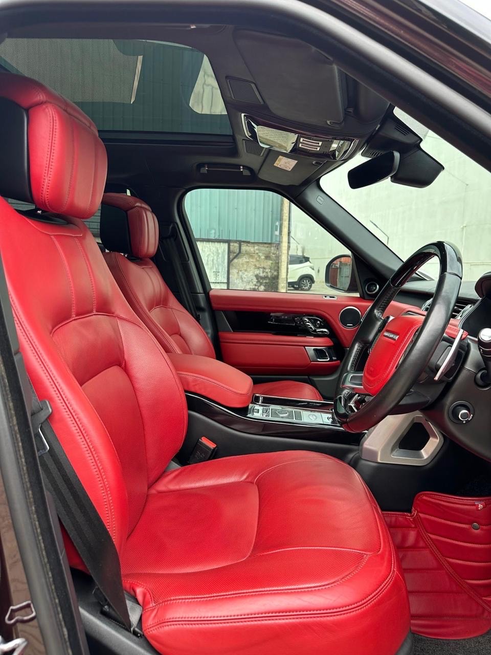 Land Rover Range Rover 2018 - භාවිතා කරන ලද SUV රථය sale in Sri Lanka - patpat.lk