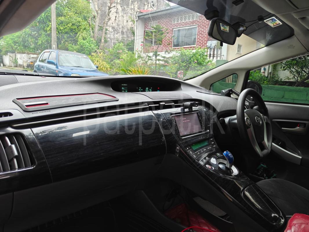 Toyota Prius 2009 - Used Car sale in Sri Lanka - patpat.lk