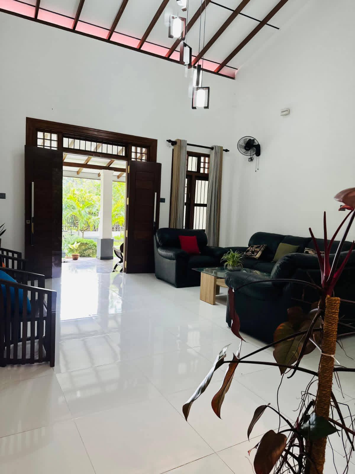 House for Sale in Minuwangoda