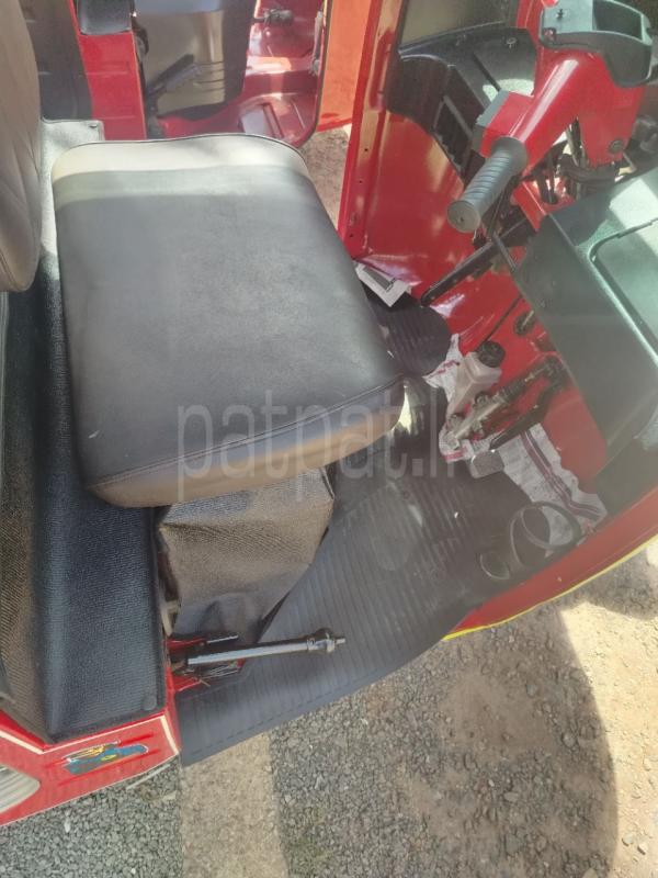 Advertisement image 6