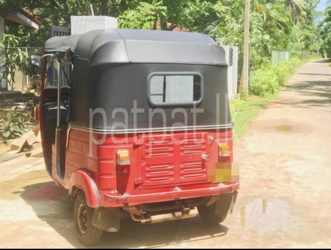 Bajaj 4 stroke 2011 - பயன்படுத்தப்பட்டது முச்சக்கர வண்டி sale in Sri Lanka - patpat.lk