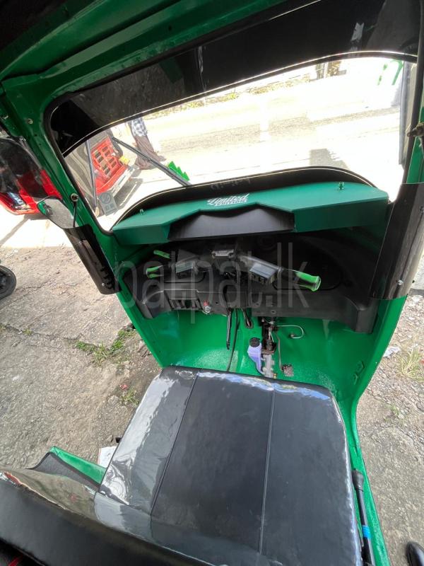 Bajaj 4 stroke 2012 - භාවිතා කරන ලද ත්‍රිරෝද රථය sale in Sri Lanka - patpat.lk