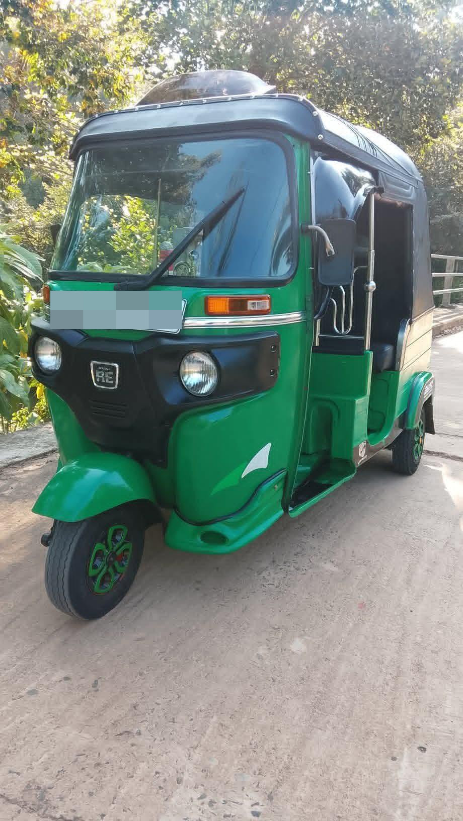 Bajaj Three Wheel 2015 - பயன்படுத்தப்பட்டது முச்சக்கர வண்டி sale in Sri Lanka - patpat.lk