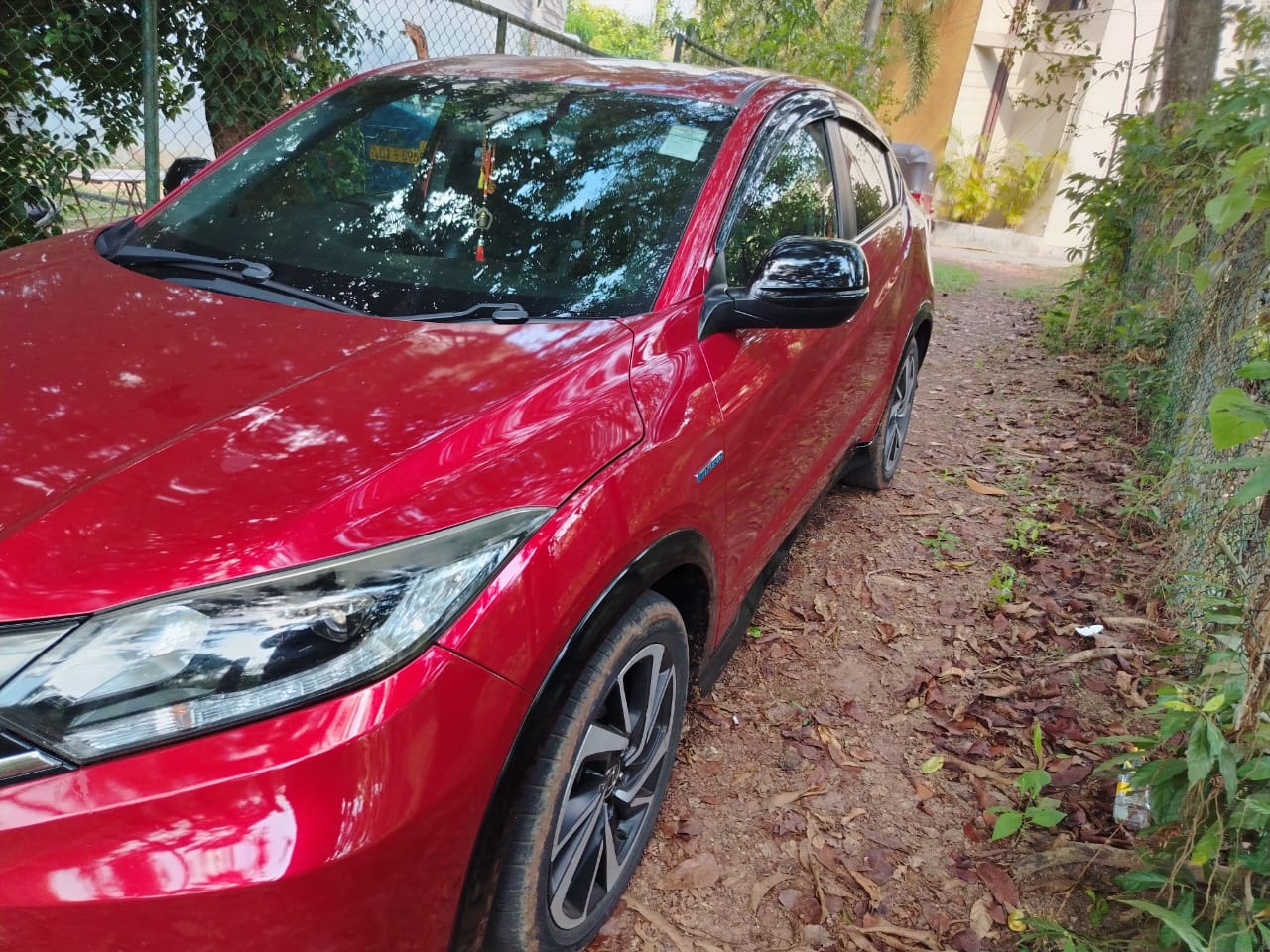 Honda Vezel 2017 - Used SUV sale in Sri Lanka - patpat.lk