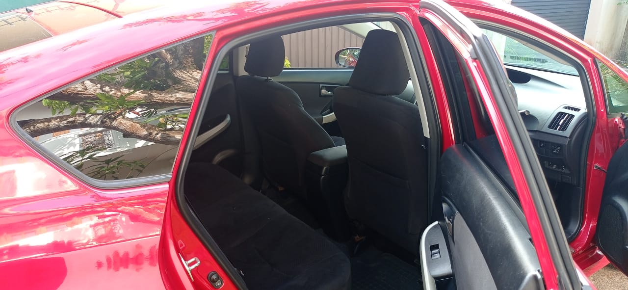 Toyota Prius 2012 - භාවිතා කරන ලද කාර් sale in Sri Lanka - patpat.lk