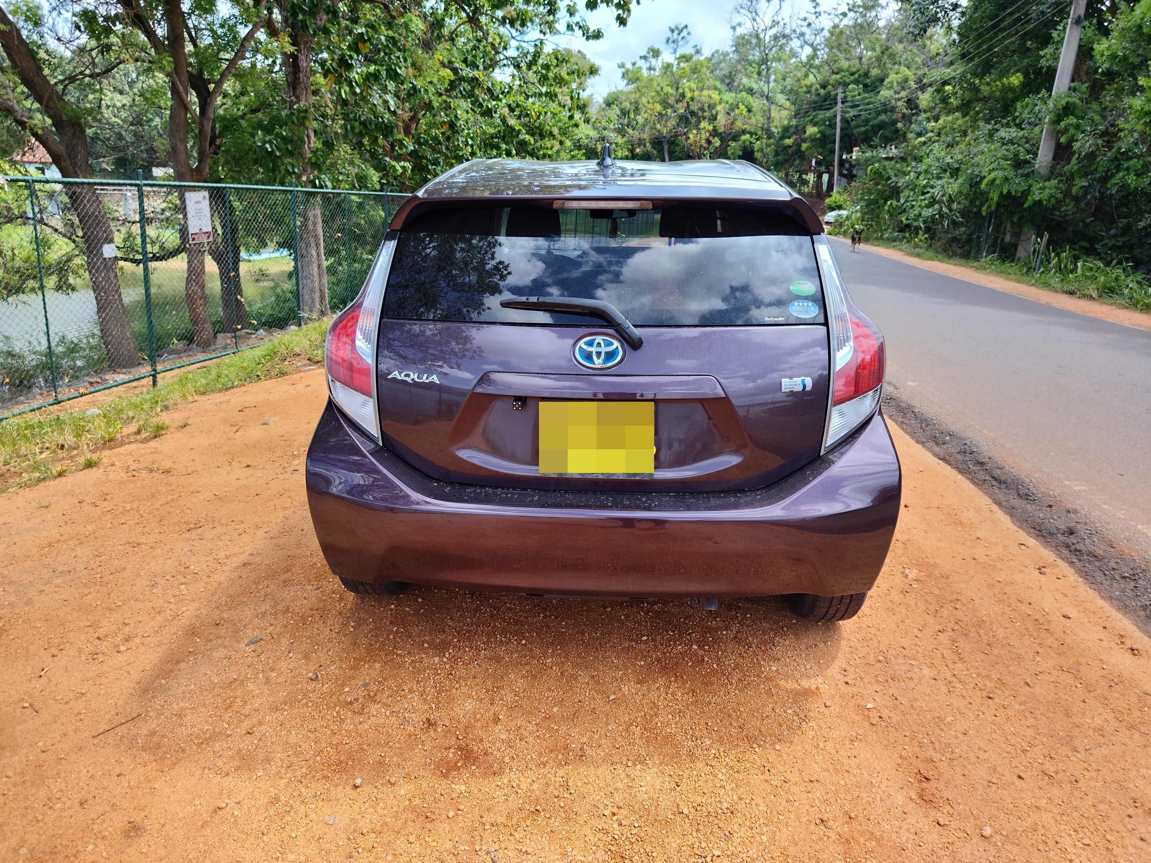 Toyota Aqua 2015 - Used Car sale in Sri Lanka - patpat.lk