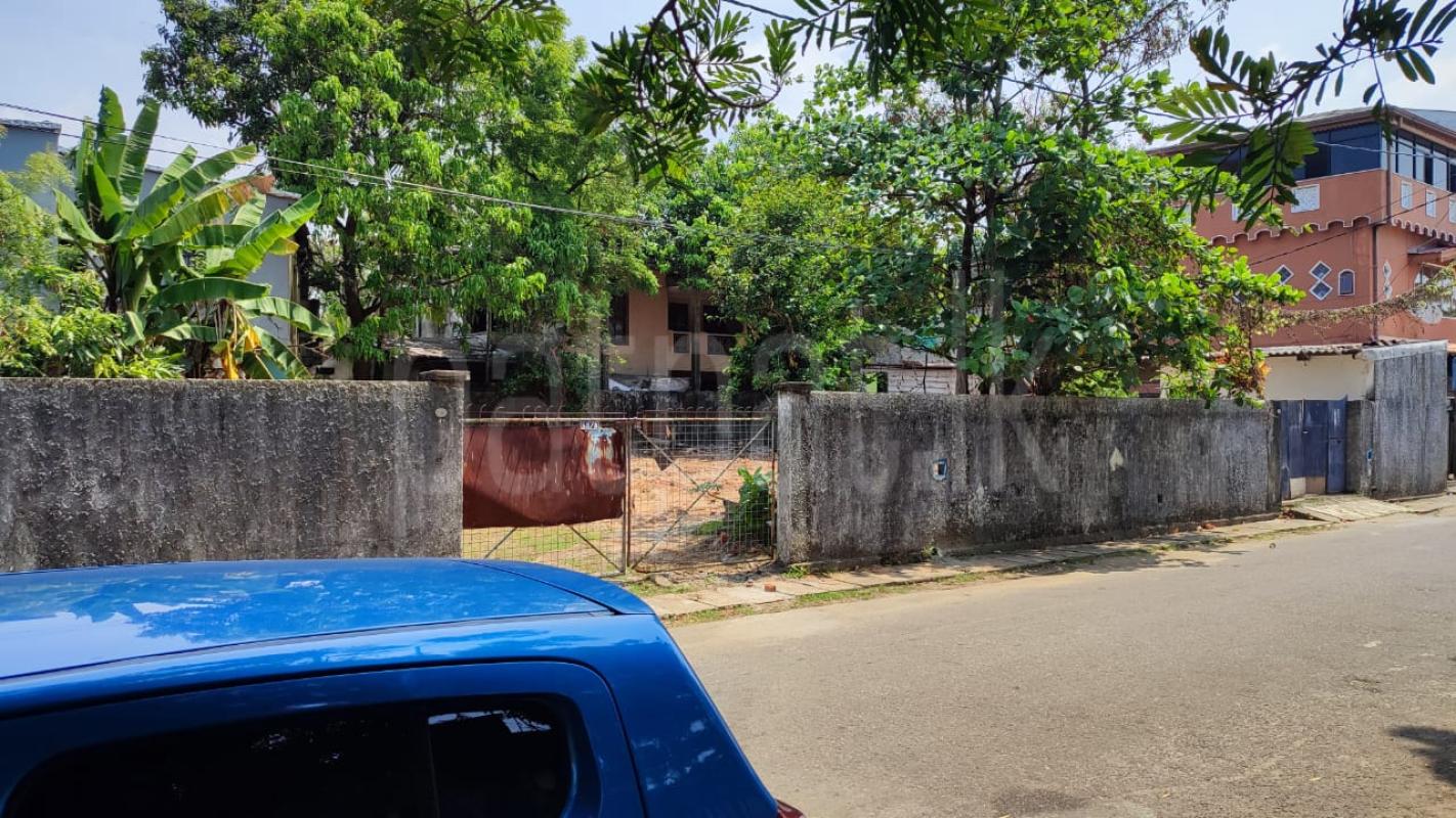Commercial Land for Sale in Mattakkuliya (Colombo 15)