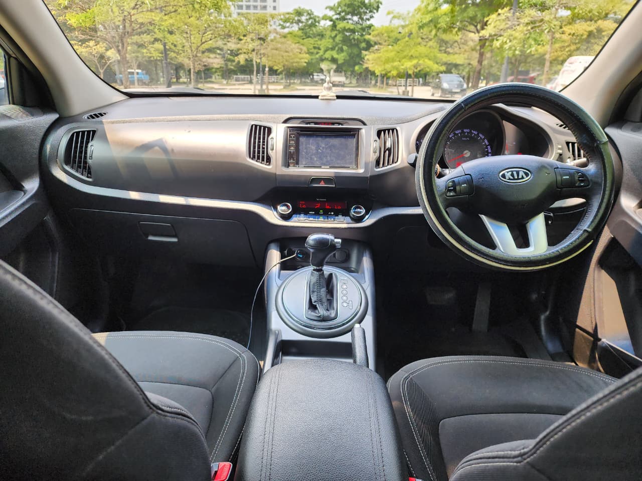 KIA Sportage 2011 - பயன்படுத்தப்பட்டது SUV sale in Sri Lanka - patpat.lk