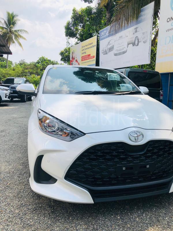 Toyota Yaris 2023 - නැවත සකස් කල කාර් sale in Sri Lanka - patpat.lk